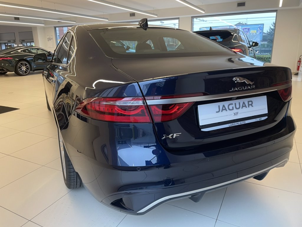 JAGUAR XF 2.0 P250 SE rwd auto