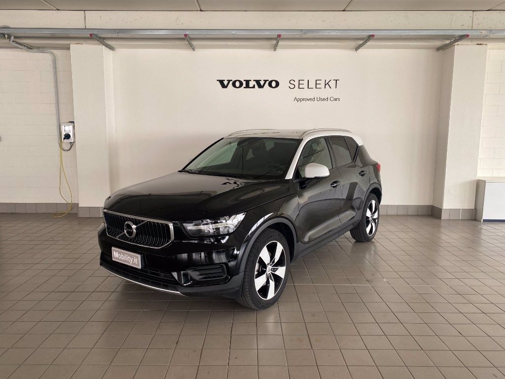 VOLVO XC40 T4 Geartronic Momentum