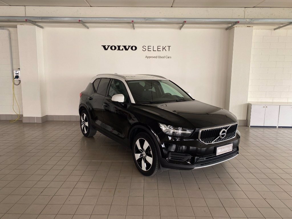 VOLVO XC40 T4 Geartronic Momentum