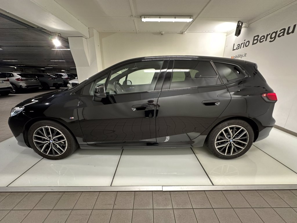 BMW 220i Active Tourer mhev 48V Msport auto