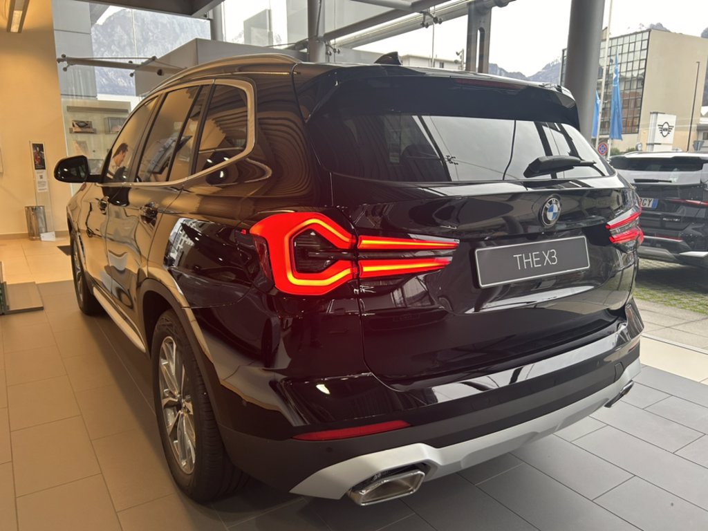 BMW X3 sdrive18d mhev 48V auto