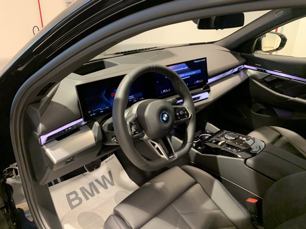 BMW i5 edrive40 Msport