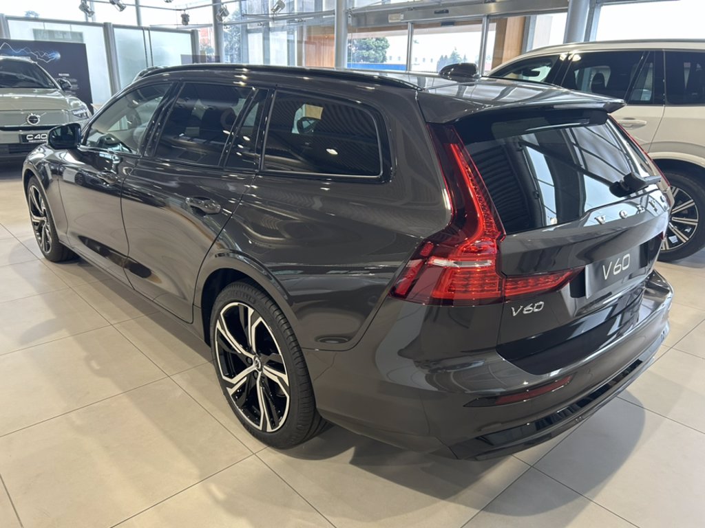 VOLVO V60 2.0 b4 Plus Dark auto