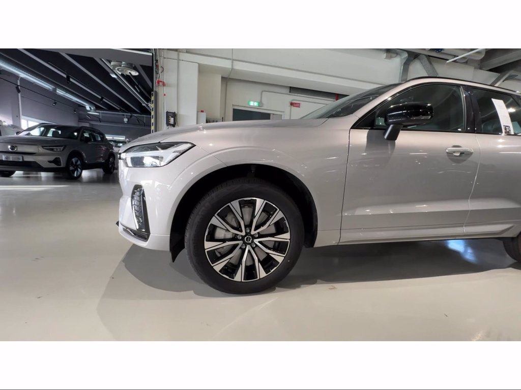 VOLVO XC60 2.0 b4 Plus Dark awd auto