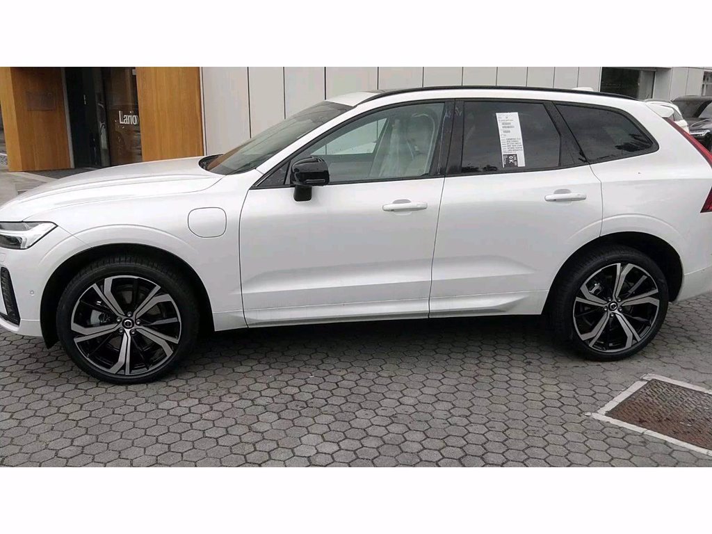 VOLVO XC60 2.0 t6 recharge phev obc 6,4kW Ultimate Dark awd auto