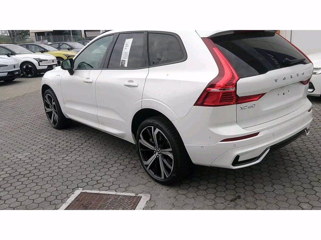 VOLVO XC60 2.0 t6 recharge phev obc 6,4kW Ultimate Dark awd auto