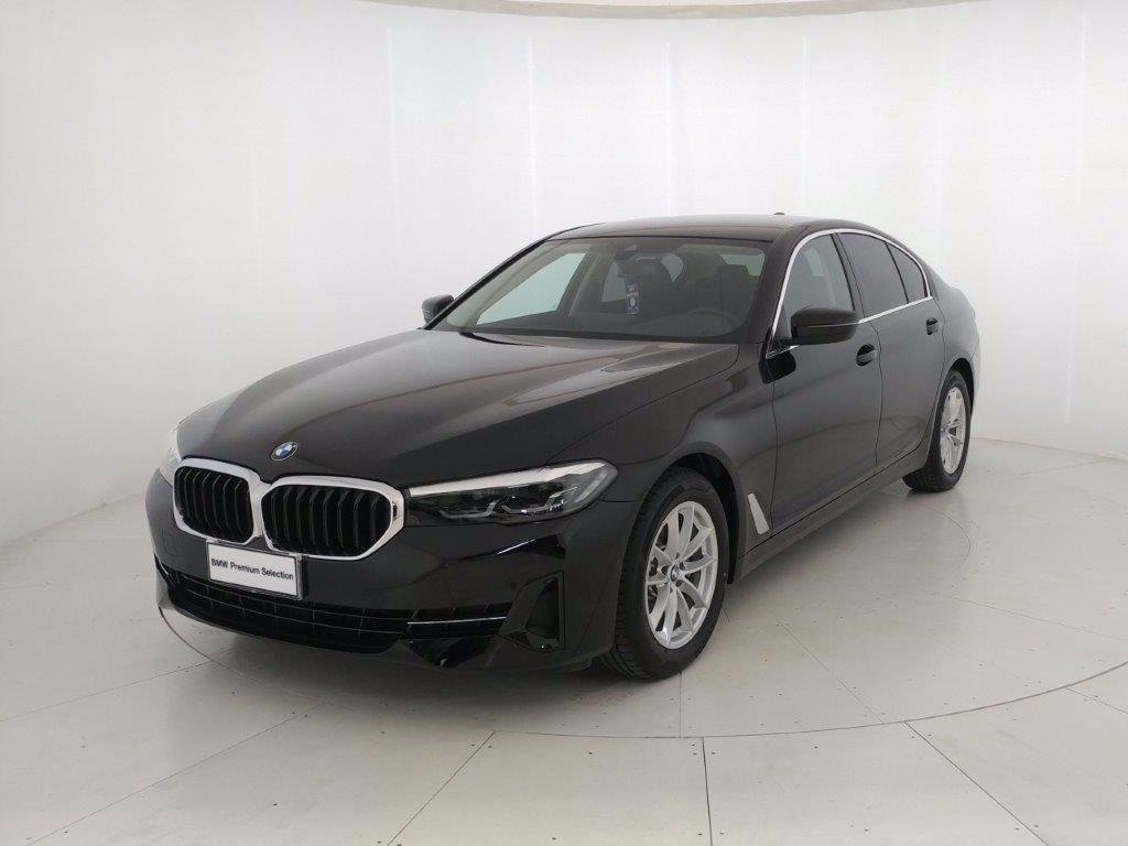 BMW 520i mhev 48v business auto