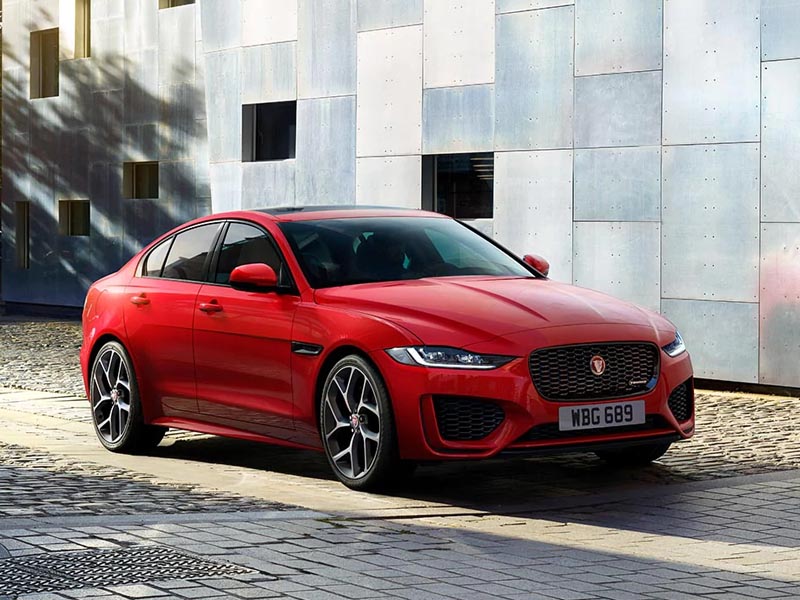 Jaguar Xe Milano slide